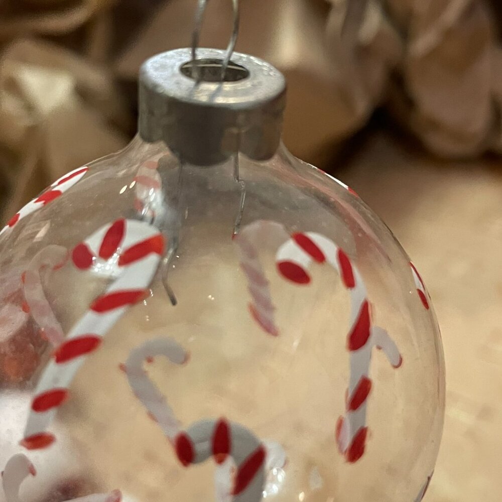 6 handpainted glass ornaments - Picture 6 of 8